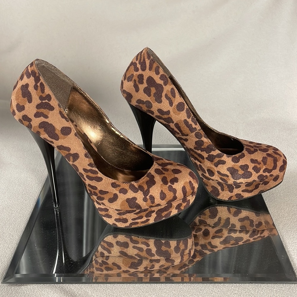 Sexy Charlotte Russe Stiletto Platforms size 8